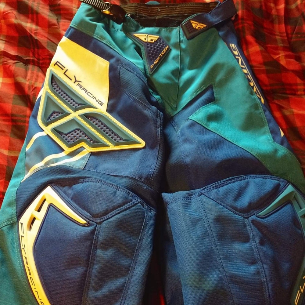 Fly racing pants